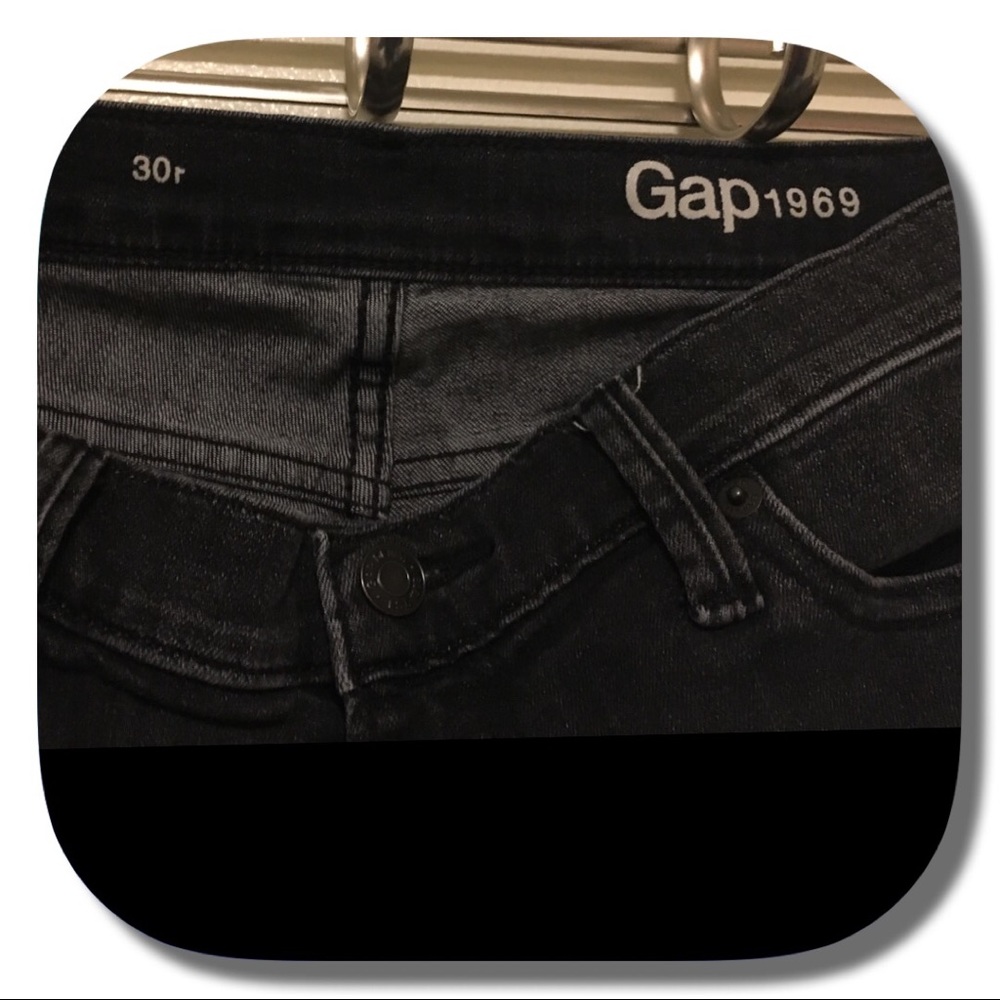 Gap 1969 30R ( 10 R )  black skinny Jean
